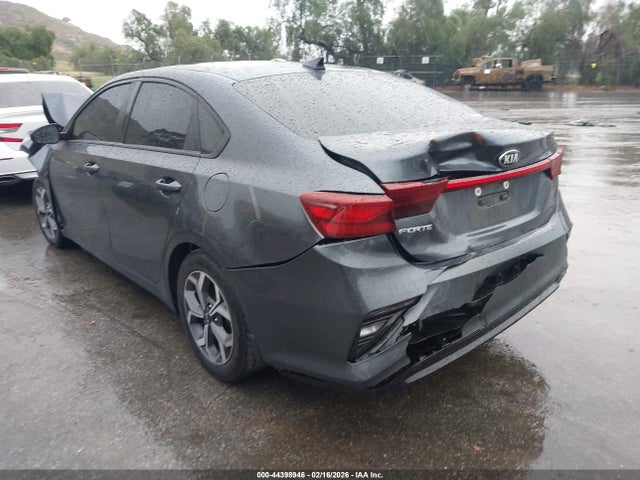 3KPF24AD9KE083998 KIA Forte Lxs