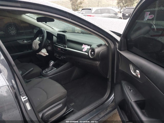 3KPF24AD9KE083998 KIA Forte Lxs