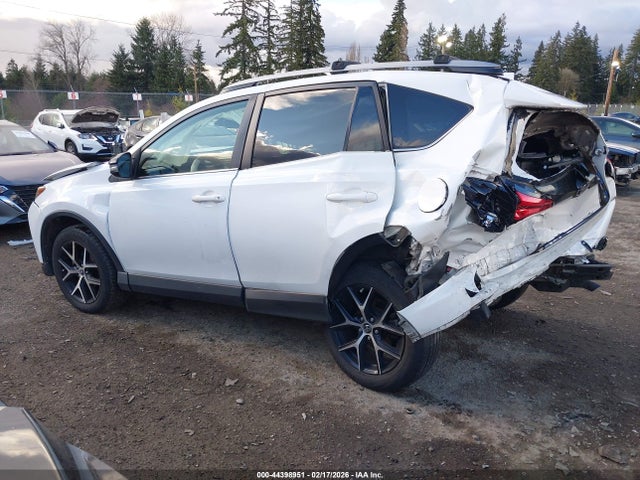 Toyota RAV4 SE 2018 JTMJFREV3JJ227920 Image 13