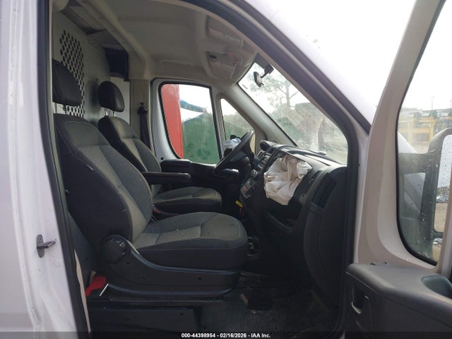 44398954 :رقم المزاد ، 3C6TRVAG7GE117885 vin ، 2016 Ram Promaster 1500 Low Roof مزاد بيع