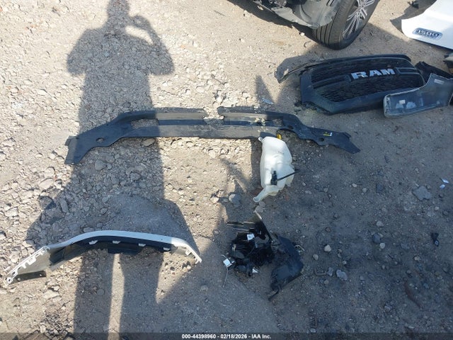 44398960 :رقم المزاد ، 1C6RRECT6LN250941 vin ، 2020 Ram 1500 Tradesman  4x2 6'4 Box مزاد بيع