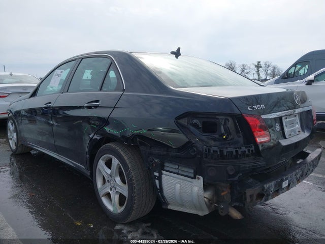 2015 Mercedes-benz E 350 4matic მანქანა იყიდება აუქციონზე, vin: WDDHF8JB7FB092565, აუქციონის ნომერი: 44399024