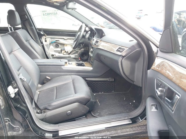 2015 MERCEDES-BENZ E 350 WDDHF8JB7FB092565 Photo 4