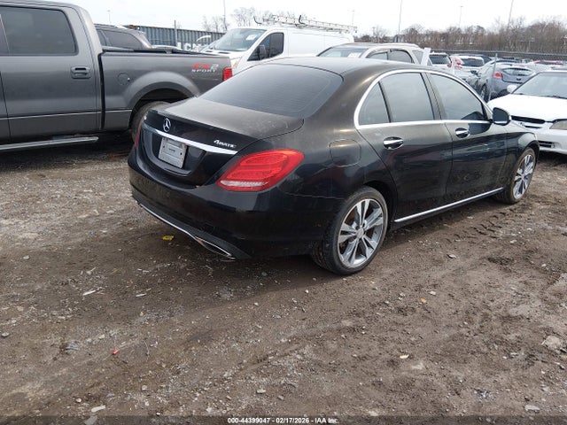 2015 MERCEDES-BENZ C 300 55SWF4KB7FU004098 Photo 2
