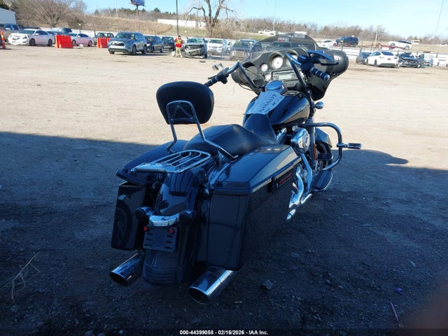 2012 HARLEY-DAVIDSON FLHX 1HD1KBM18CB628148 Photo 3