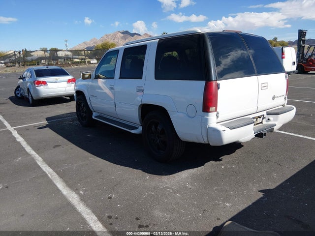 2000 CADILLAC ESCALADE 1GYEK63R7YR229483 Photo 2