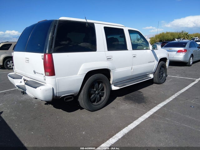 2000 CADILLAC ESCALADE 1GYEK63R7YR229483 Photo 3
