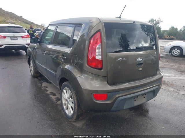 2012 KIA SOUL KNDJT2A69C7460800 Photo 2