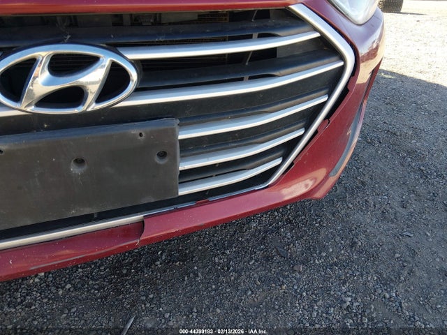 5NPD74LF0HH210519 Hyundai ELANTRA SE