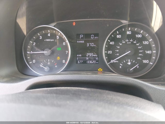 5NPD74LF0HH210519 Hyundai ELANTRA SE
