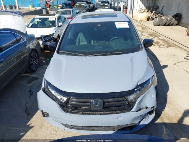 5FNRL6H77PB071985 Honda Odyssey Sport