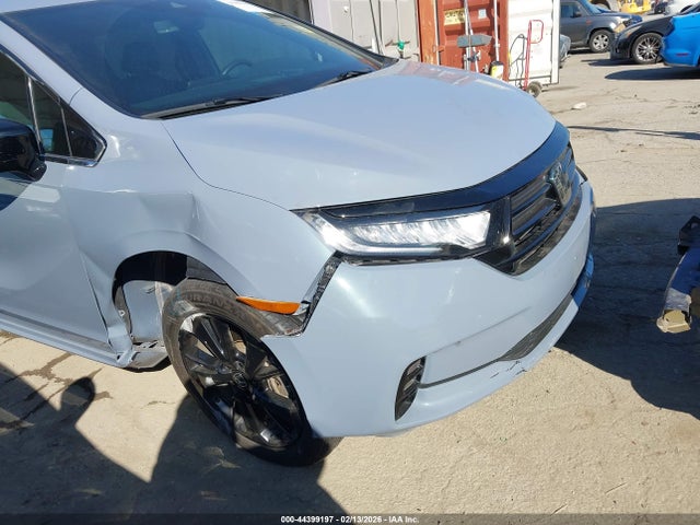 5FNRL6H77PB071985 Honda Odyssey Sport