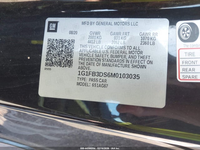 2021 CHEVROLET CAMARO 1G1FB3DS6M0103035 Photo 8