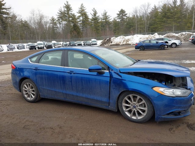 3FA6P0H75HR148105 Ford FUSION SE