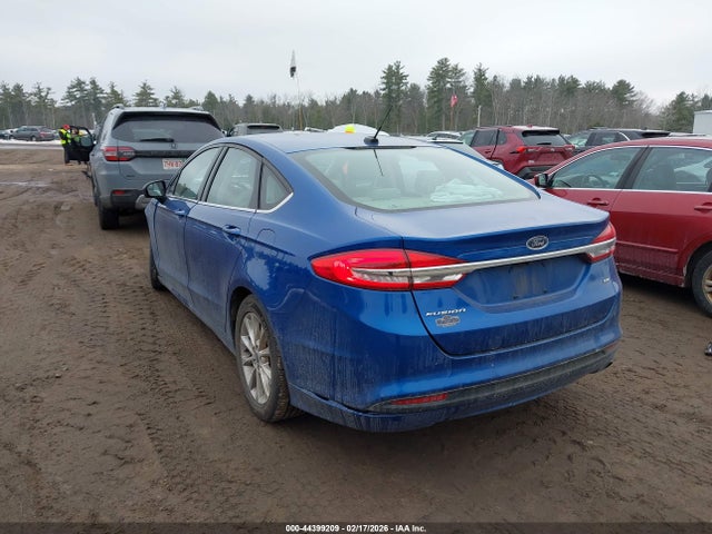 3FA6P0H75HR148105 Ford FUSION SE