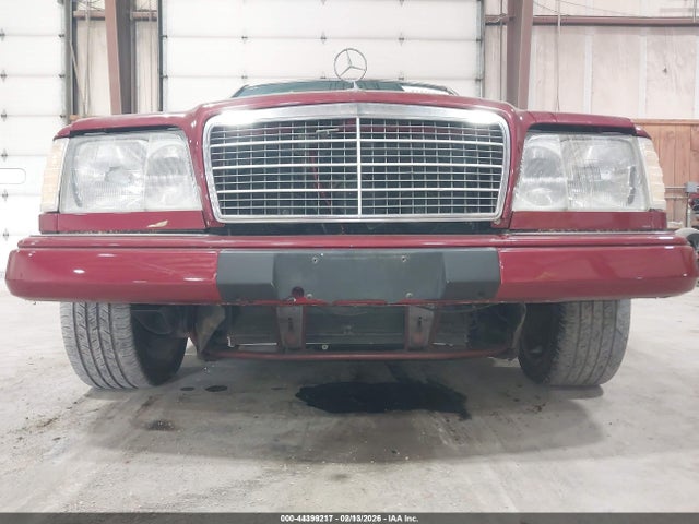 44399217 :رقم المزاد ، WDBEA32E8SC168207 vin ، 1995 Mercedes-benz E 320 Base/320 Special مزاد بيع