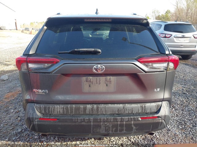 2T3K1RFV8KW038202 Toyota RAV4 LE
