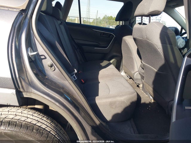 2T3K1RFV8KW038202 Toyota RAV4 LE