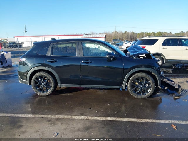 Продажа на аукционе авто 2023 Honda Hr-v 2wd Sport, vin: 3CZRZ1H54PM731566, номер лота: 44399257