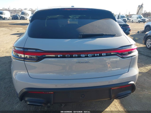 WP1AA2A5XPLB20807 Porsche Macan T