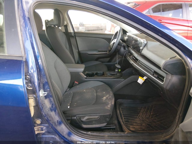 KIA K4 Lxs 2025 3KPFT4DE2SE237372 Image 5