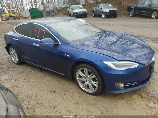 2021 Tesla Model S Long Range Dual Motor All-wheel Drive/long Range Plus Dual Motor All-wheel Drive მანქანა იყიდება აუქციონზე, vin: 5YJSA1E27MF424529, აუქციონის ნომერი: 44399317
