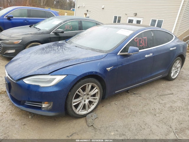 2021 Tesla Model S Long Range Dual Motor All-wheel Drive/long Range Plus Dual Motor All-wheel Drive მანქანა იყიდება აუქციონზე, vin: 5YJSA1E27MF424529, აუქციონის ნომერი: 44399317