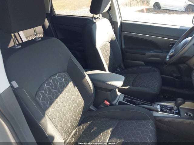 2024 MITSUBISHI OUTLANDER SPORT JA4ARUAU8RU013372 Photo 4