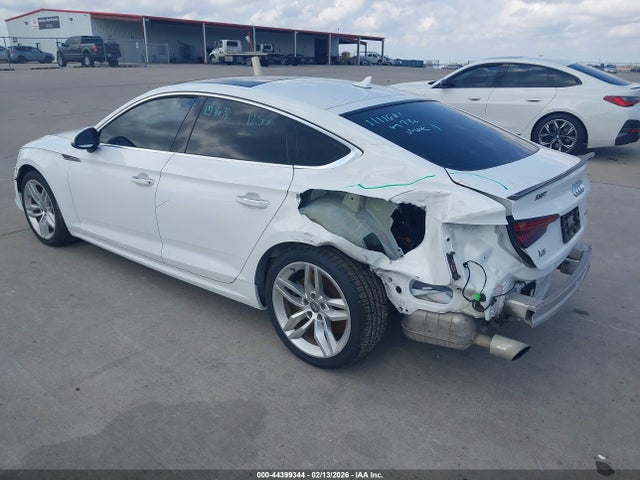 Audi A5 45 Premium 2019 WAUANCF5XKA064163 Image 3