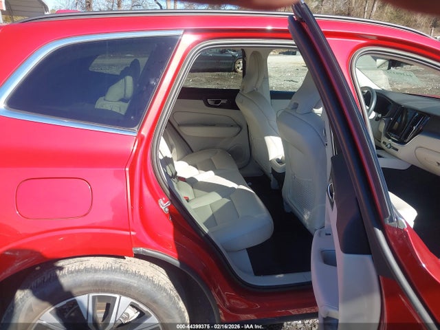 YV4L12DV0P1218663 Volvo Xc60 B5 Core