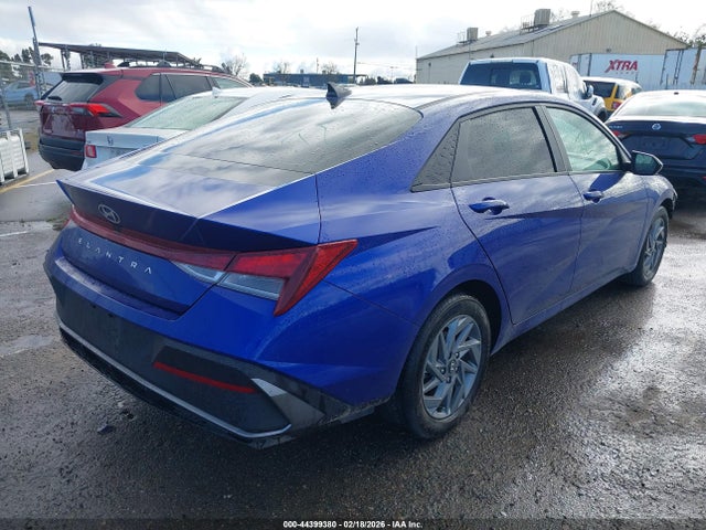 KMHLM4DG5RU747062 Hyundai ELANTRA SEL