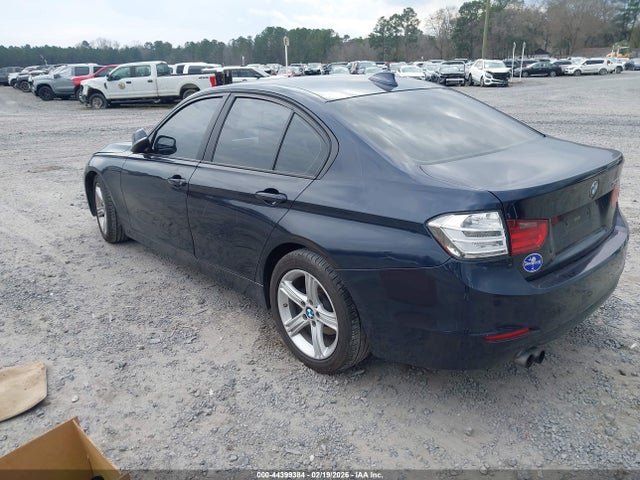 2012 BMW 328I WBA3A5C57CF257024 Photo 2