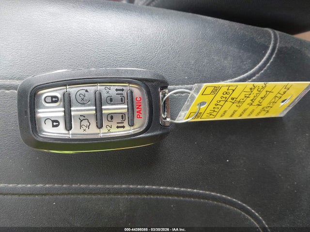 2019 CHRYSLER PACIFICA 2C4RC1BG9KR597365 Photo 10