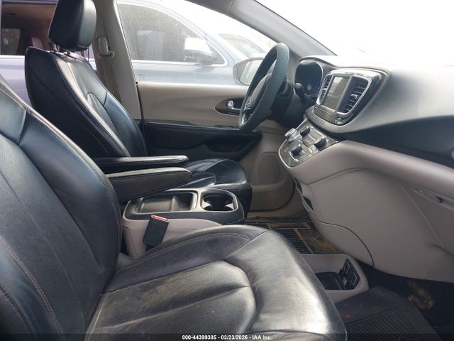 2019 CHRYSLER PACIFICA 2C4RC1BG9KR597365 Photo 4