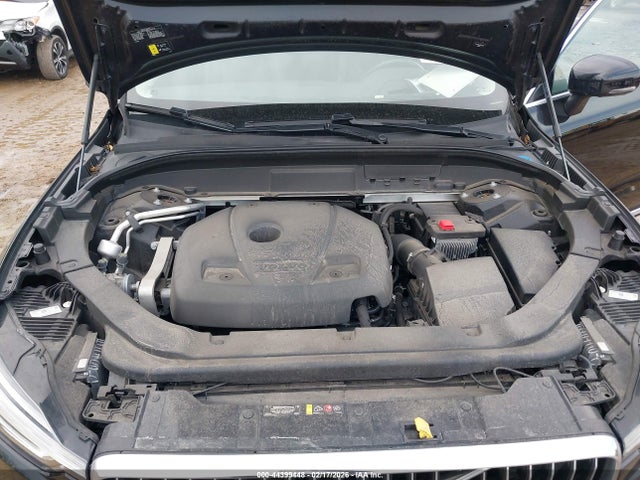 2021 VOLVO XC60 YV4102RL2M1737372 Photo 9