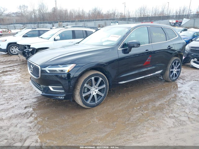 2021 VOLVO XC60 YV4102RL2M1737372 Photo 1
