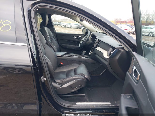 2021 VOLVO XC60 YV4102RL2M1737372 Photo 4