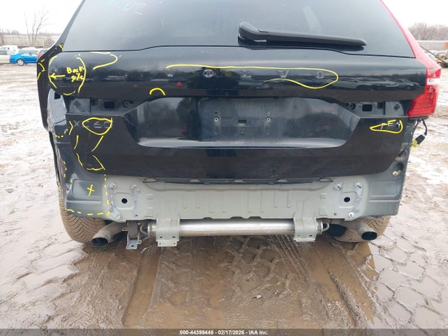2021 VOLVO XC60 YV4102RL2M1737372 Photo 5