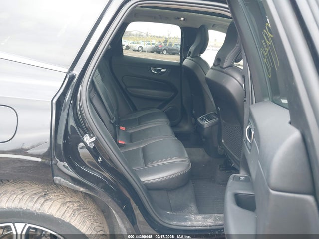 2021 VOLVO XC60 YV4102RL2M1737372 Photo 7