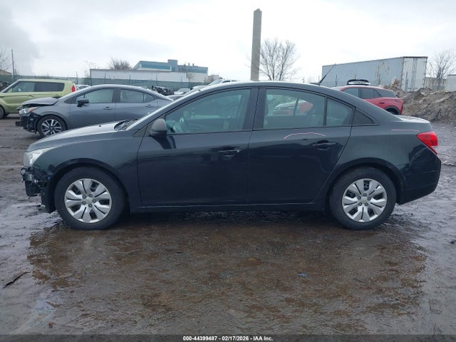 Chevrolet Cruze Ls Auto 2014 1G1PA5SG5E7343901 Image 14