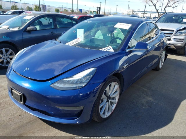 Tesla Model 3 Long Range/performance 2019 5YJ3E1EB5KF195435 Image 2