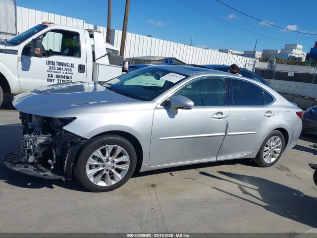Lexus ES 300H 2015 JTHBW1GG0F2088060 Image 15