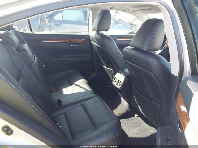 Lexus ES 300H 2015 JTHBW1GG0F2088060 Image 8