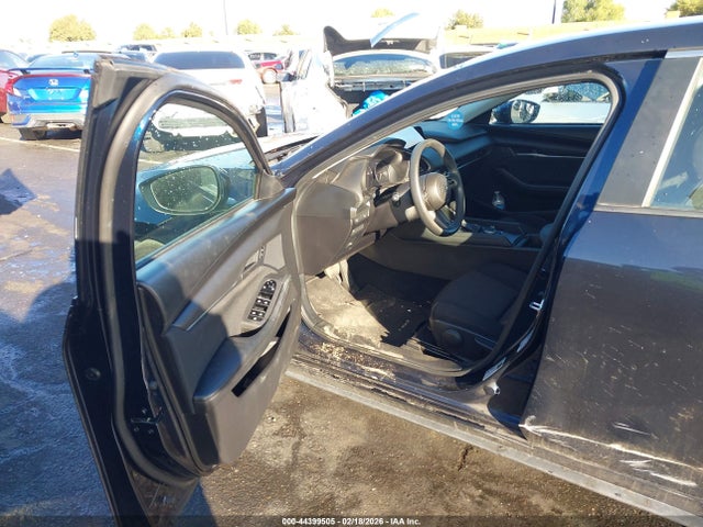 Aukcja sprzedaży 2021 Mazda Mazda3 2.5 S, vin: 3MZBPAAL2MM200607, numer aukcji: 44399505