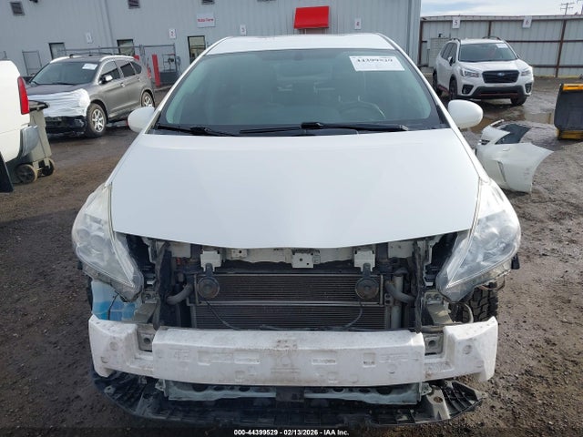 JTDZN3EU9E3336984 Toyota Prius V Five