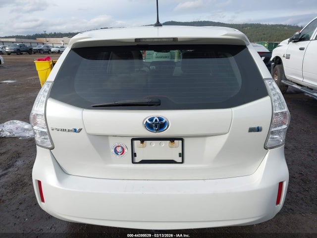 JTDZN3EU9E3336984 Toyota Prius V Five