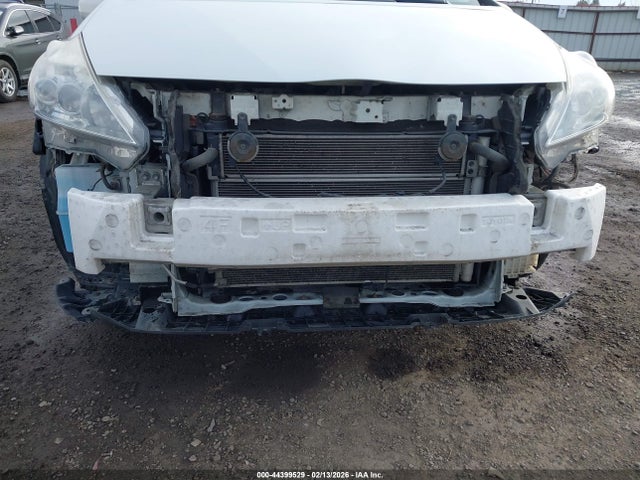 JTDZN3EU9E3336984 Toyota Prius V Five