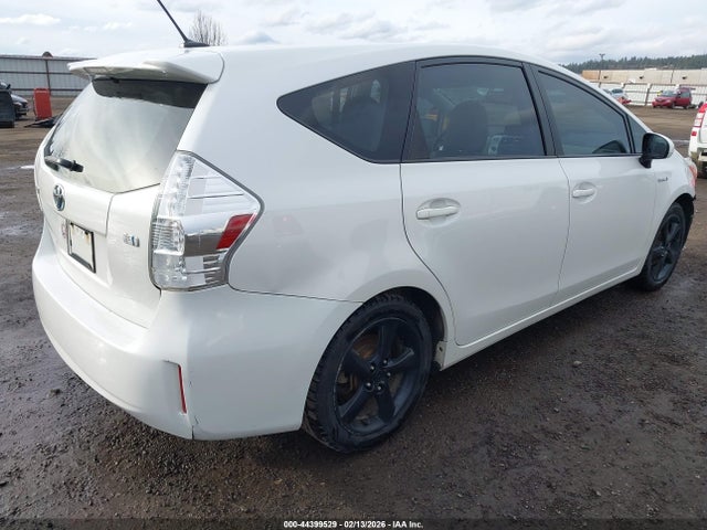 JTDZN3EU9E3336984 Toyota Prius V Five