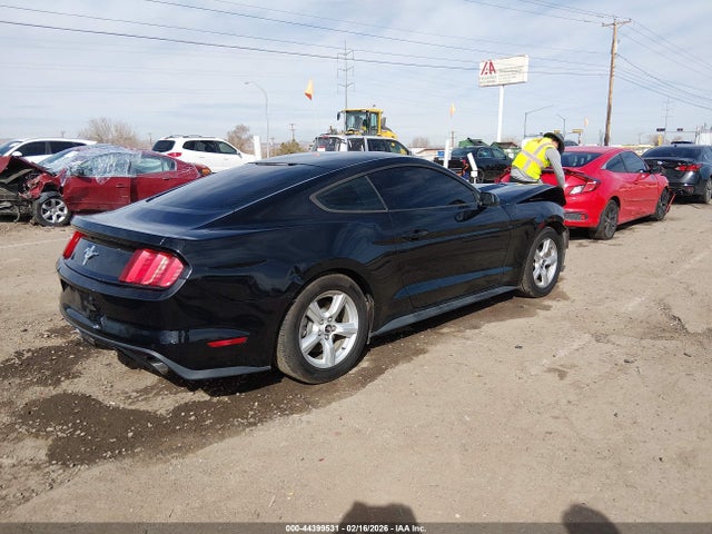 1FA6P8AMXG5238706 Ford Mustang V6