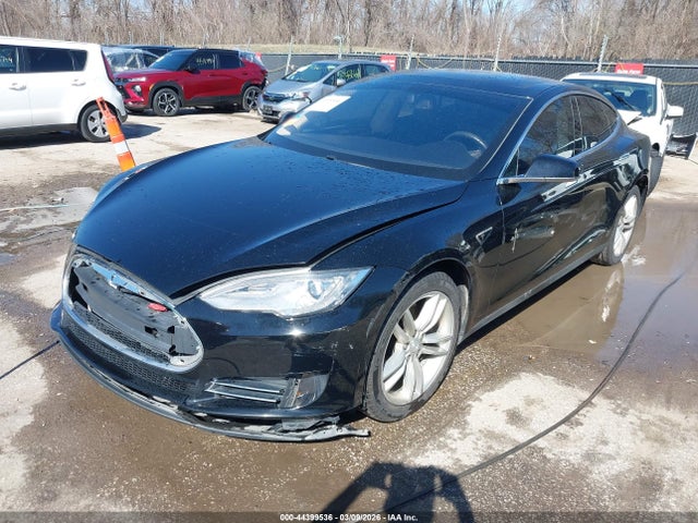 2013 TESLA MODEL S 5YJSA1AC8DFP11229 Photo 1